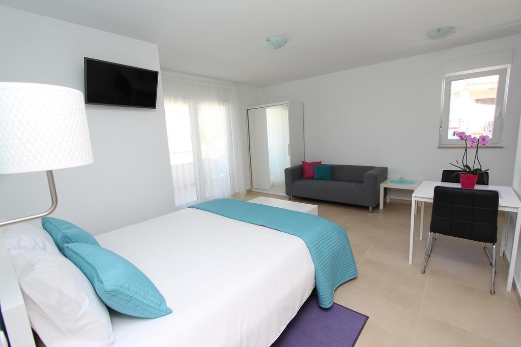 Studio Emanuel Rovinj Exterior foto